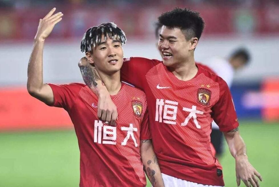 皇马正在考虑激活他的买断条款。